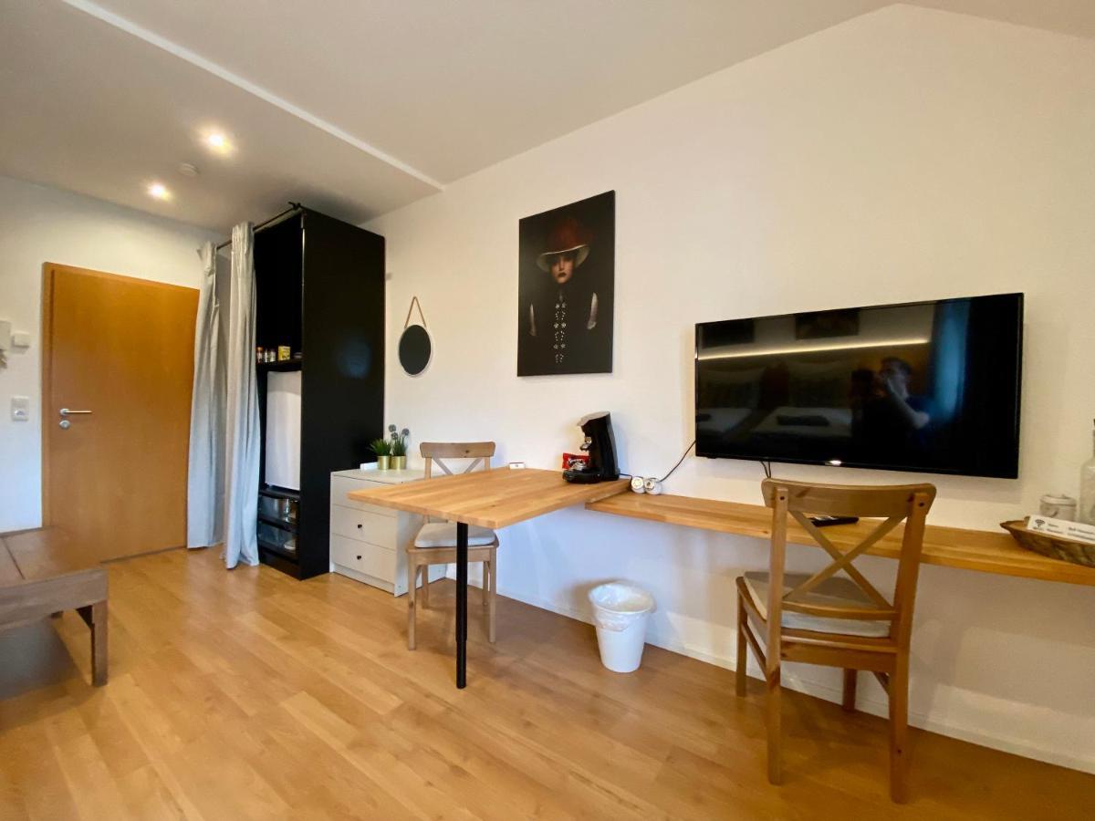 Komfortables Doppelzimmer In Kehl Goldscheuer - 1A Guesthouse Exterior foto